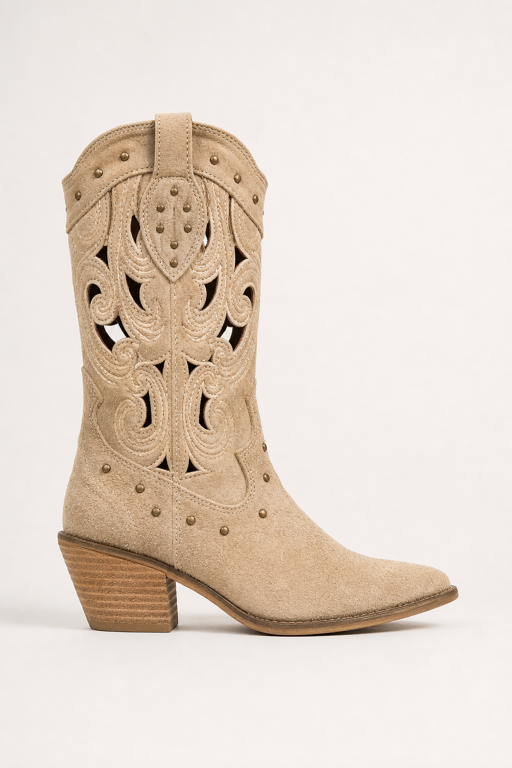 Bottes Santiags en Daim Beige à Motifs Ajourés et Clous