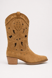 Bottes Santiags en Daim Camel Ajourées à Clous