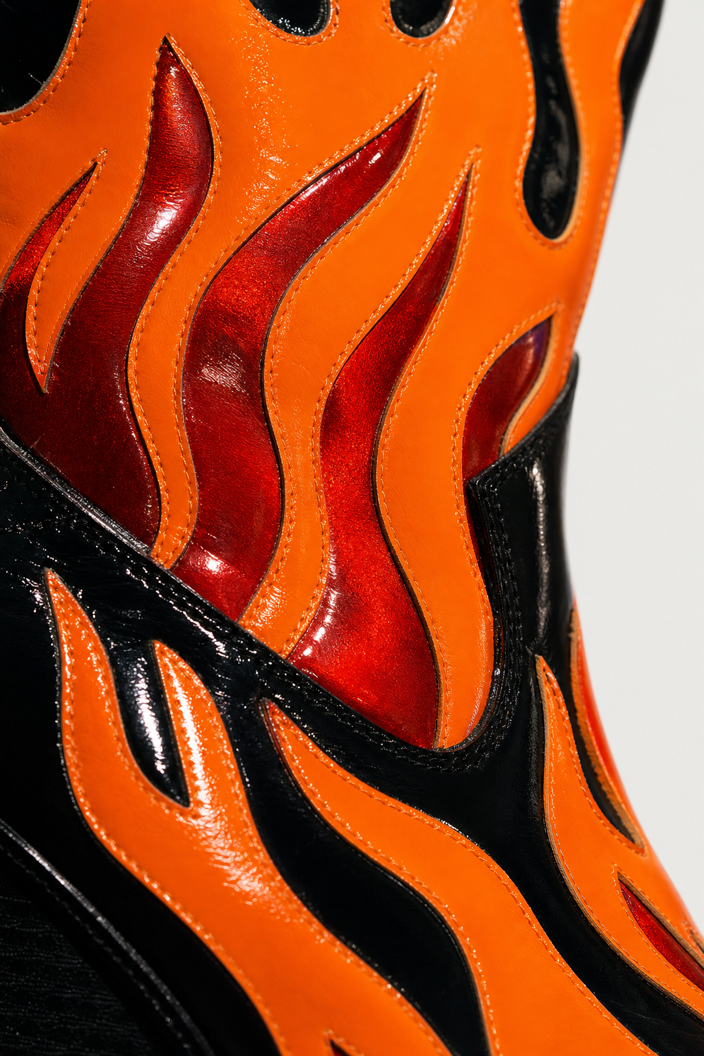 Bottes Santiags Vernies Noires à Flammes Oranges