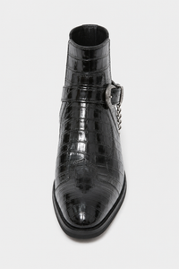 Bottines Noires Effet Croco Verni à Boucle Western et Chaîne