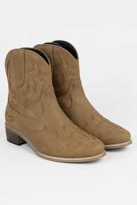 Bottines Santiags en Suédine Camel à Broderies