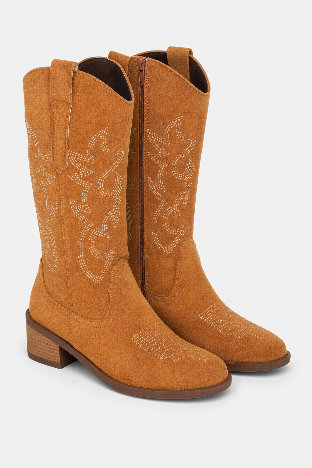 Santiags Mi-Hautes en Daim Fauve à Broderies Western