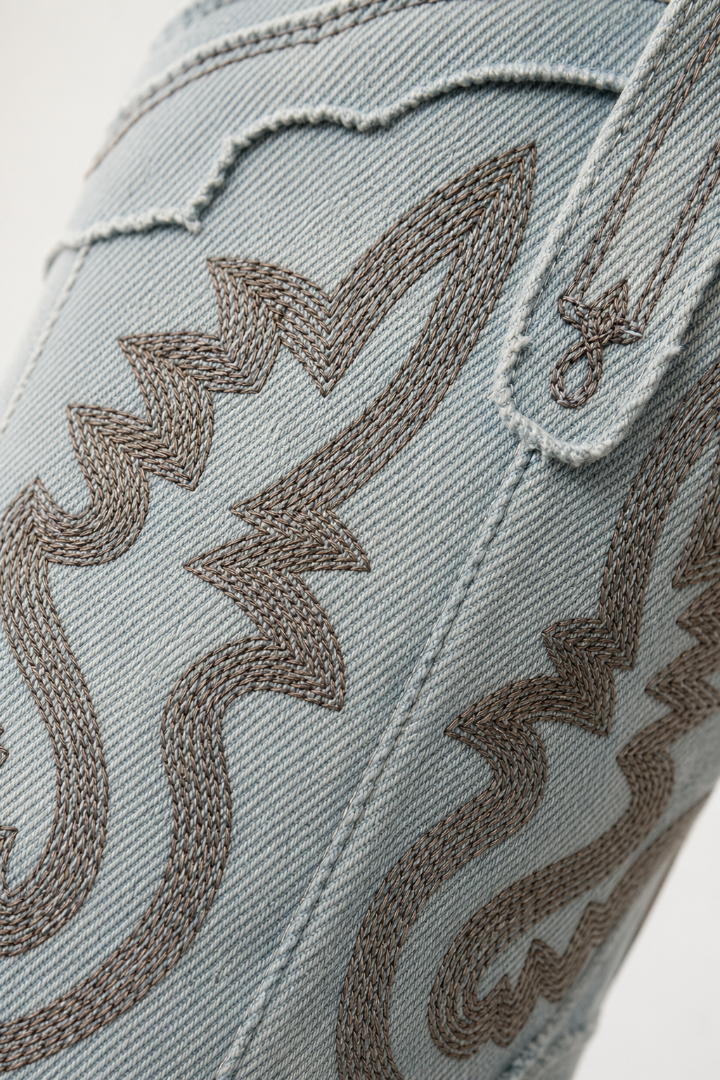 Santiags en Jean Bleu Clair à Broderies Western