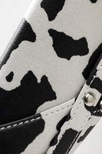 Bottes Santiags Mi-Mollet à Imprimé Vache Noir et Blanc