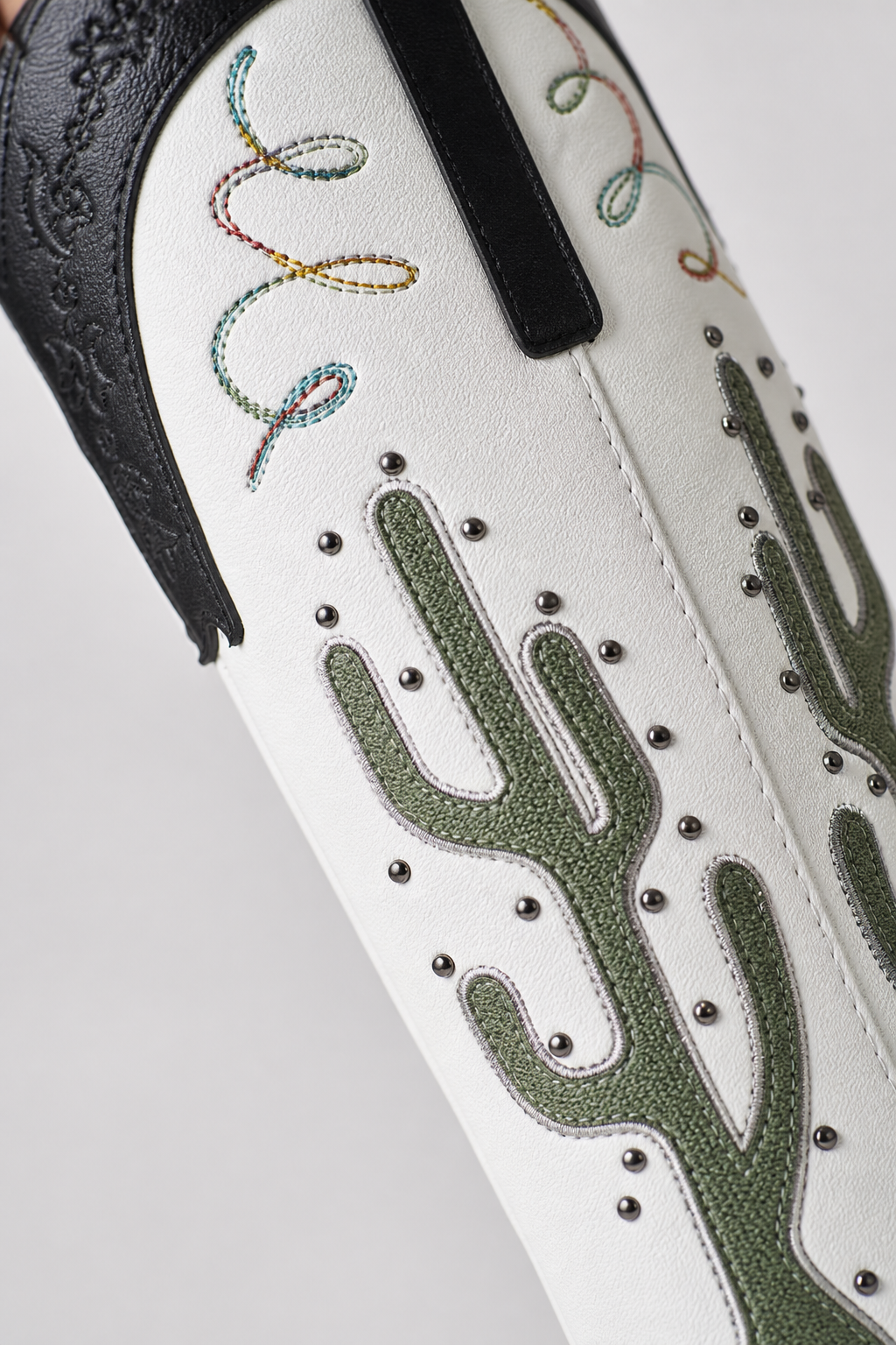Bottes Santiags Blanches et Noires à Motifs Cactus