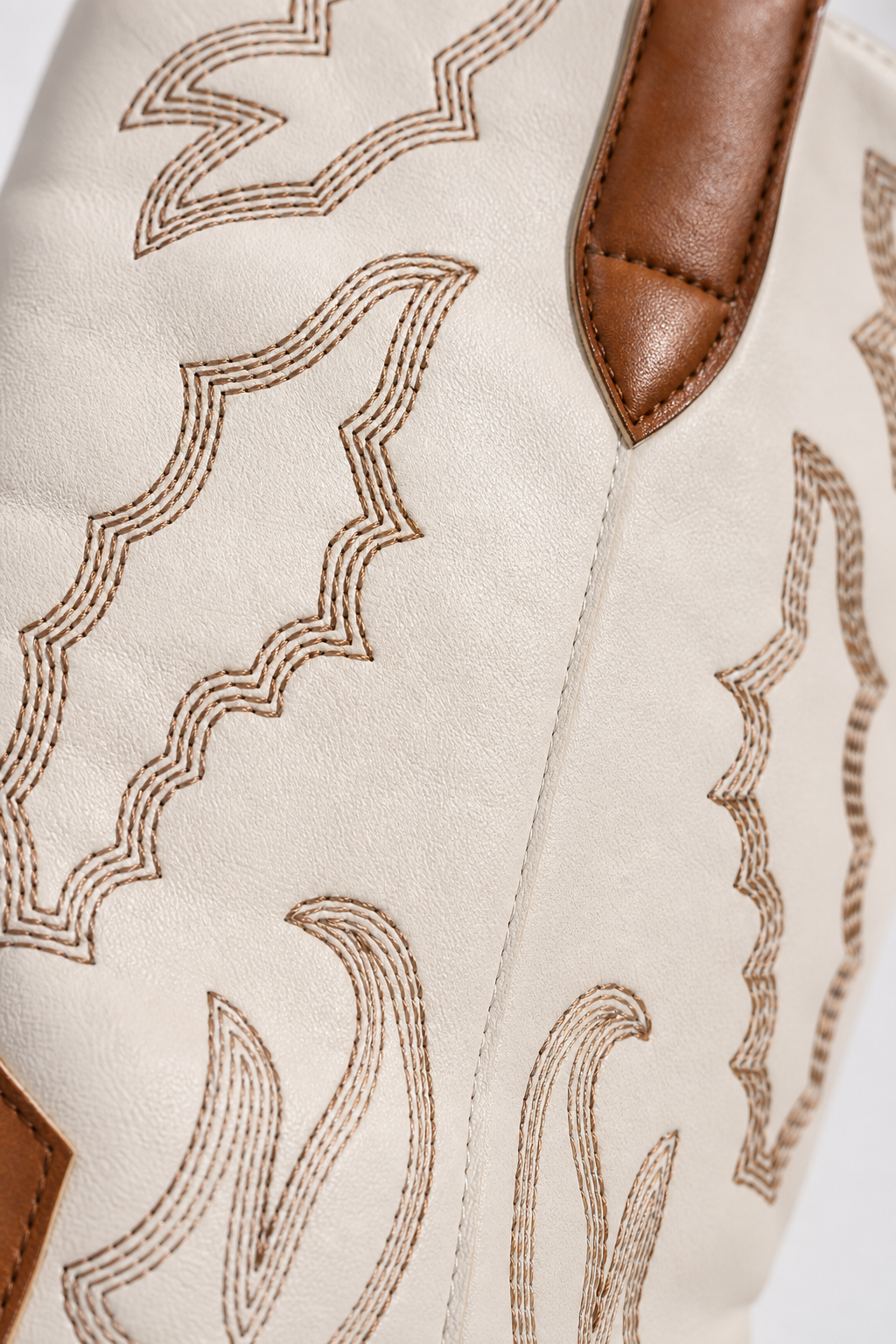 Bottes Santiags en Similicuir Crème et Cognac à Broderies