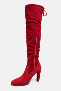 Bottes Cuissardes en Suédine Rouge à Talon Carré
