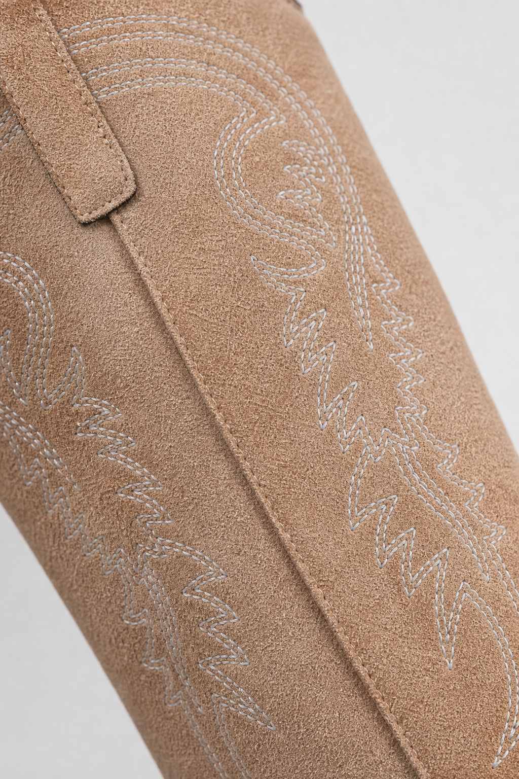 Bottes Mi-Mollet en Daim Beige à Broderies Western