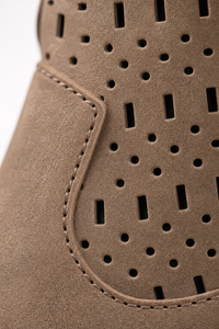 Bottines en Simili Daim Moka Perforées