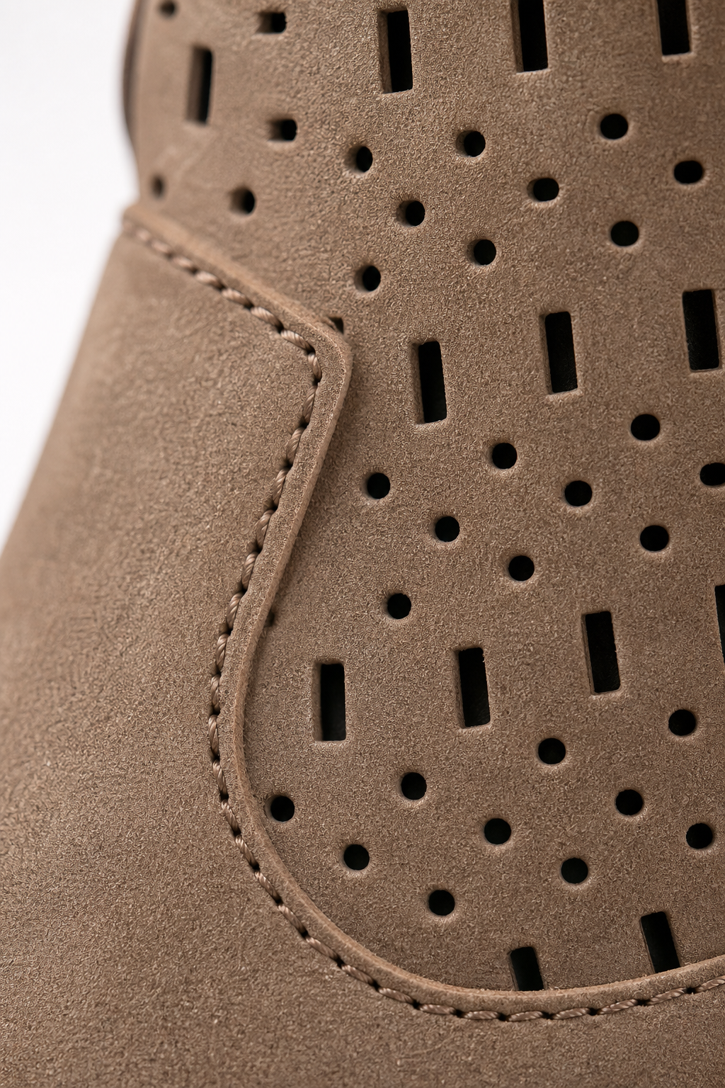 Bottines en Simili Daim Moka Perforées