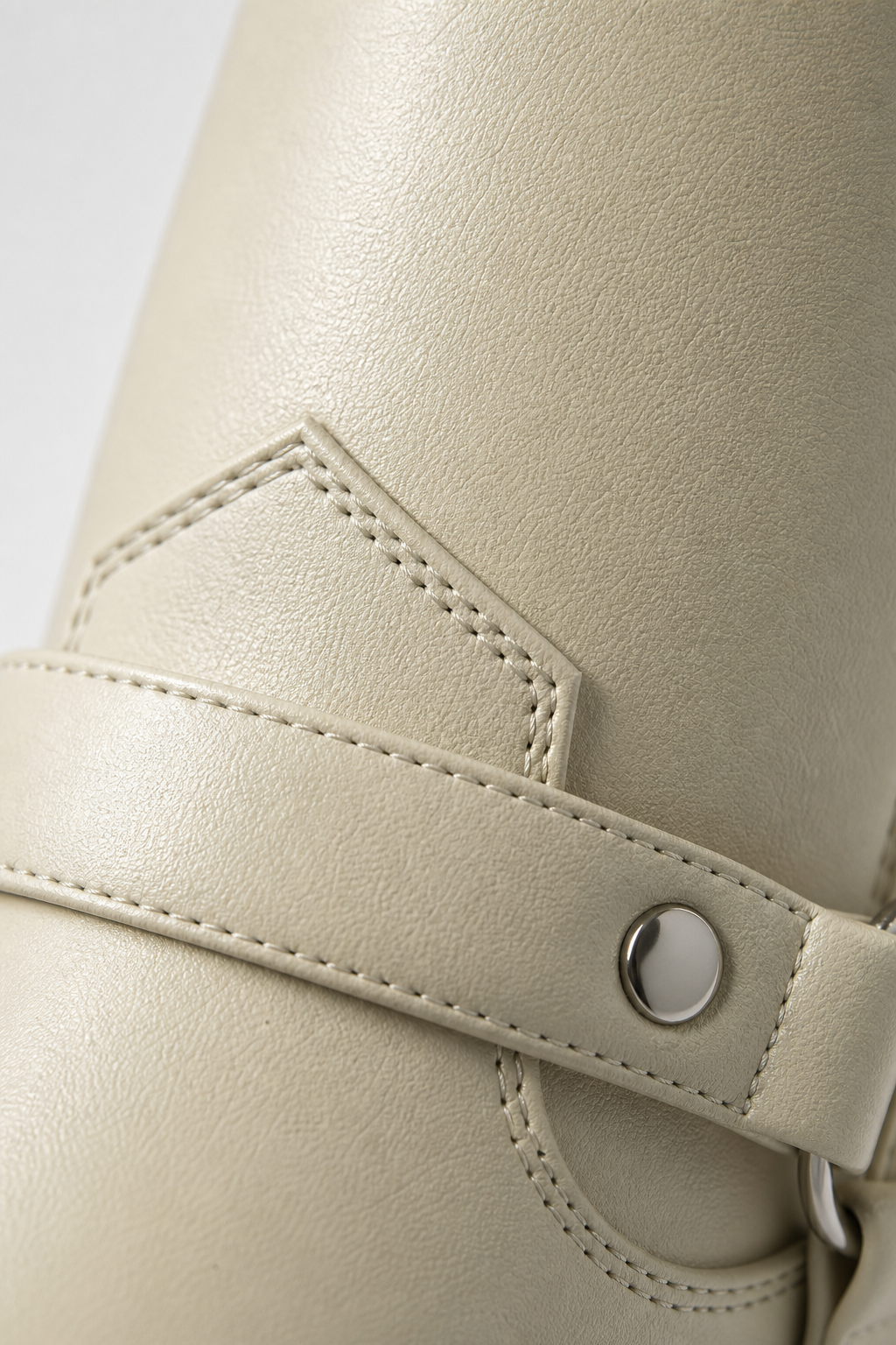 Bottines Santiags Crème à Brides et Bout Pointu