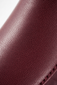 Bottes en Similicuir Bordeaux Plissées à Sangle Cloutée Mi-Mollet