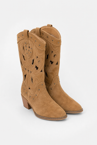 Bottes Santiags en Daim Camel Ajourées à Clous