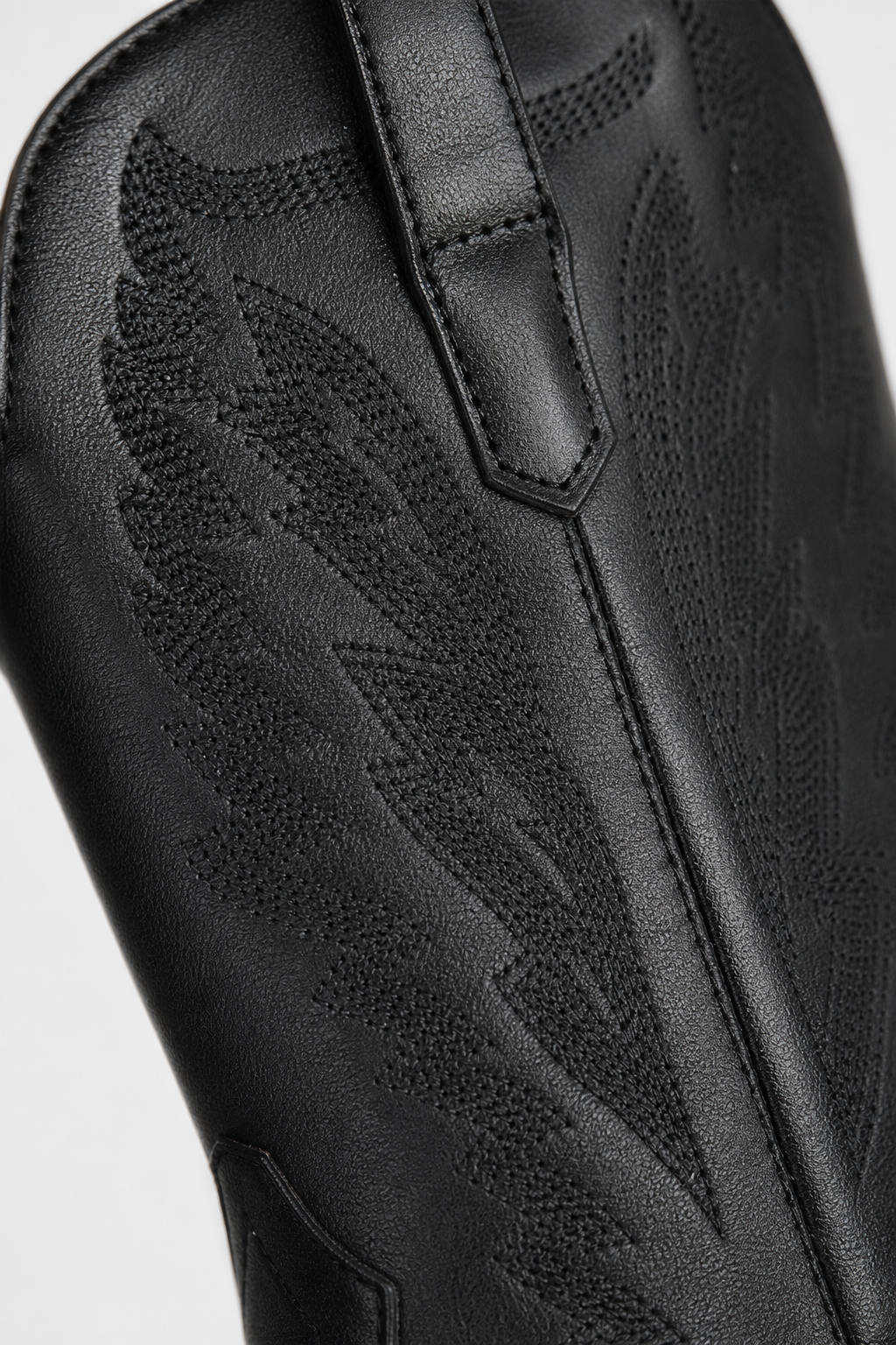 Bottes Santiags en Similicuir Noir à Bout Carré Brodées