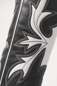 Bottes de Cowboy Bicolores Noir et Blanc Brodées