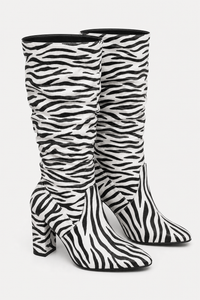 Bottes Hautes Plissées à Imprimé Zèbre et Bout Pointu