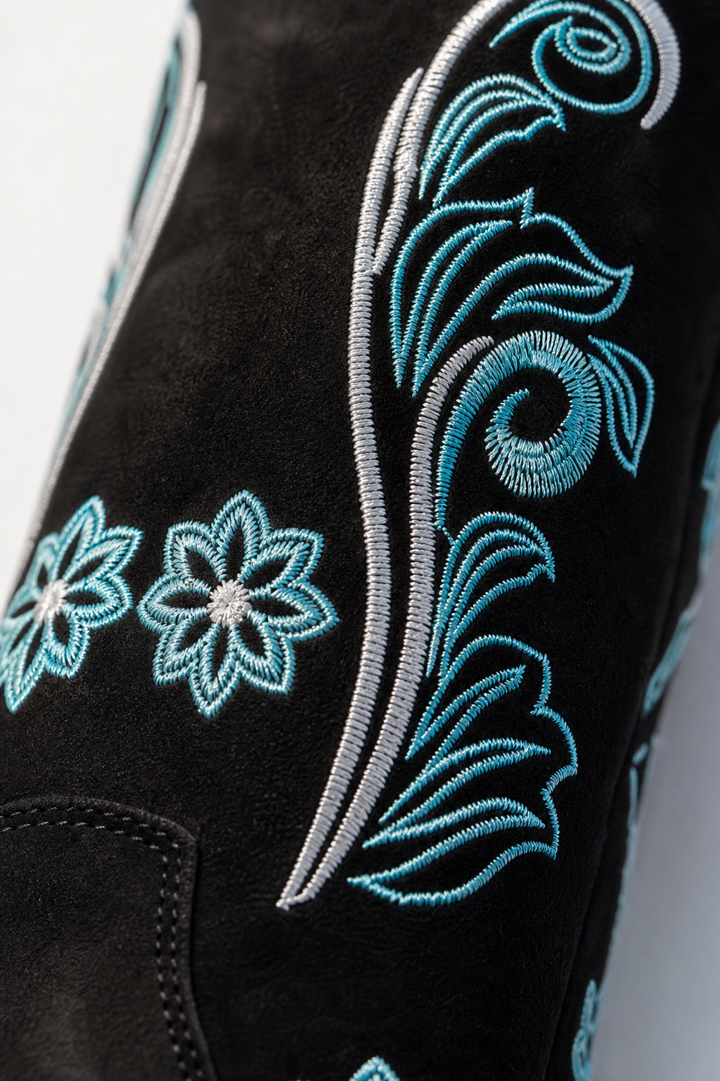 Bottes Santiags en Suédine Noires à Motifs Floraux