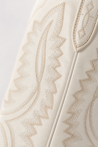 Bottes Santiags Crème en Similicuir à Broderies Western