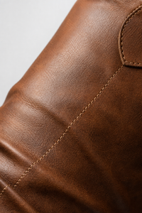 Bottes en Similicuir Marron Froncées à Talon Carré