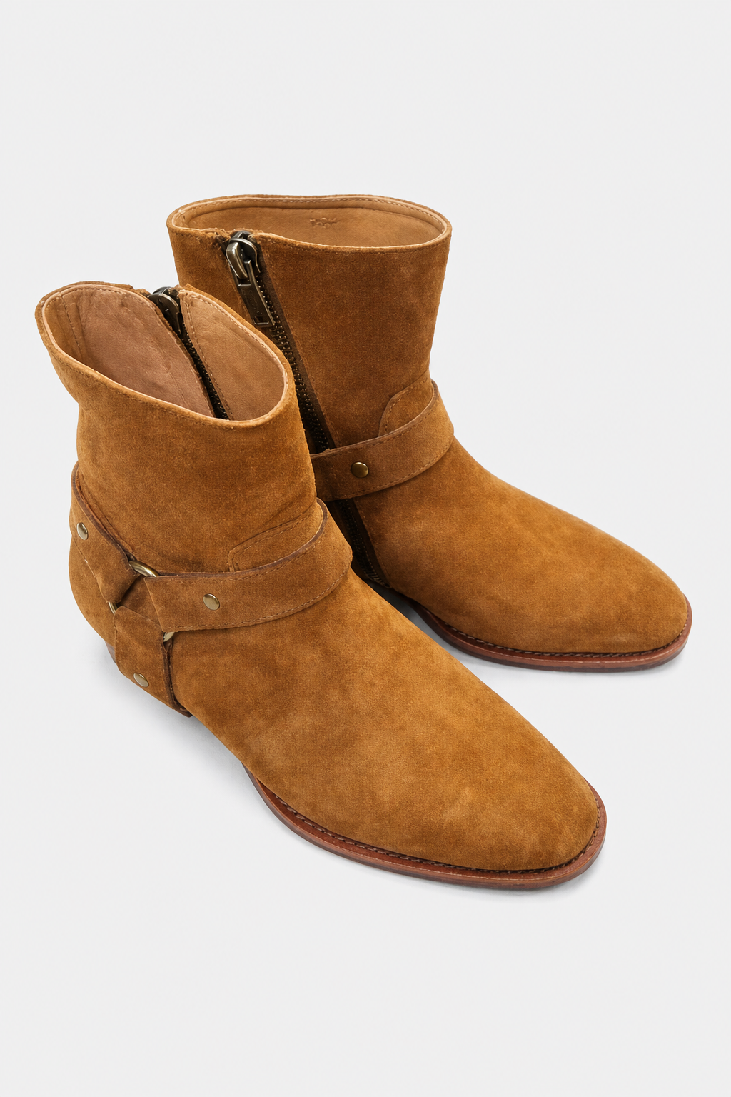 Bottines Pointues en Daim Camel avec Harnais