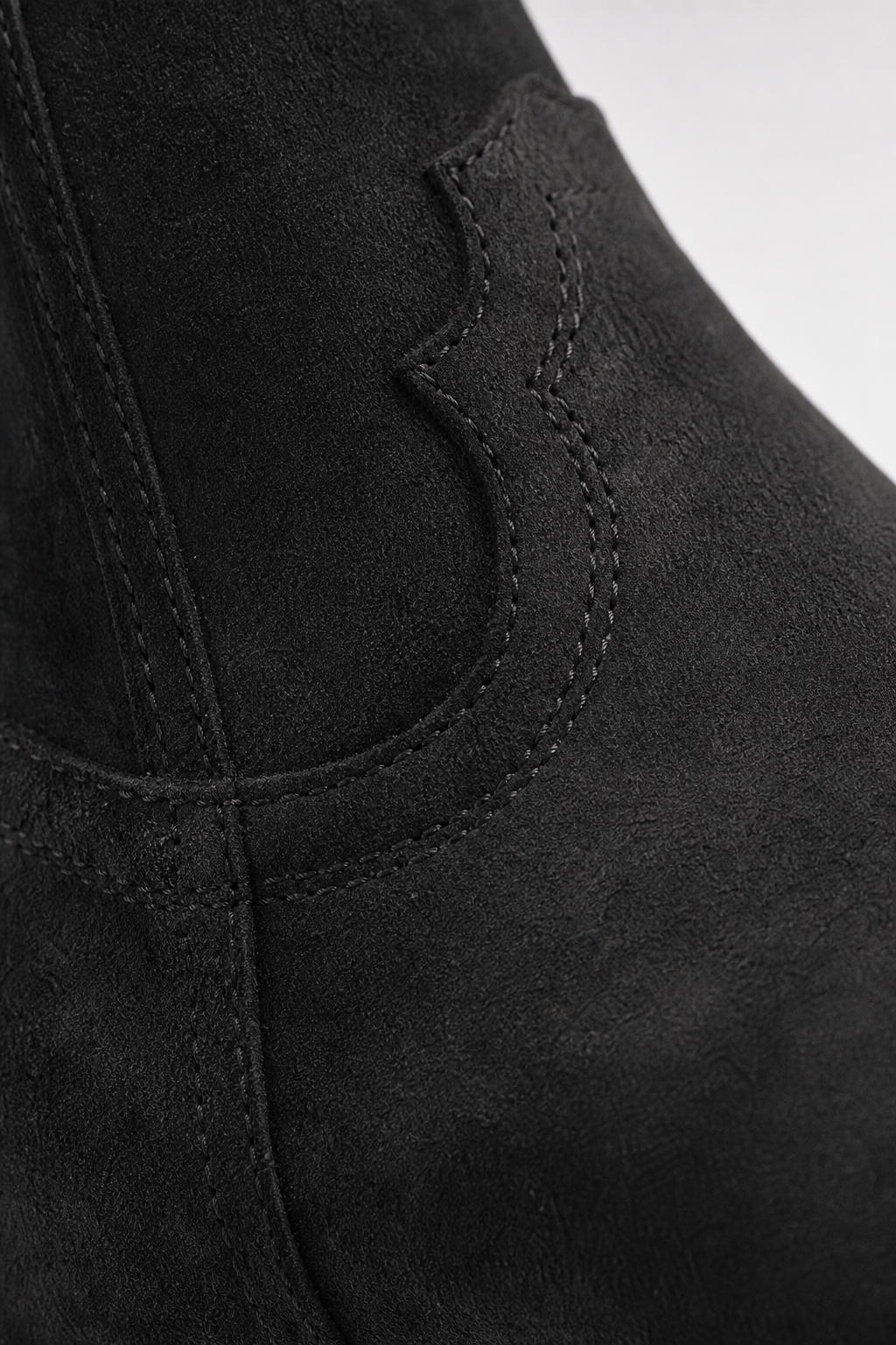 Bottines Santiags en Daim Noir à Talon Cubain