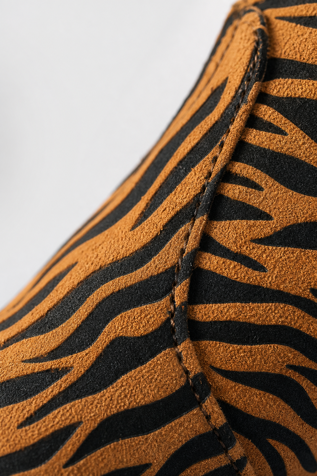 Bottes Hautes Froissées en Simili Daim à Motif Tigre